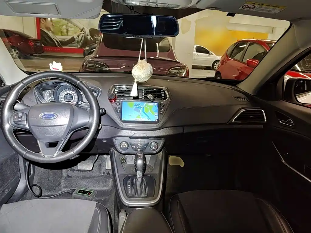 Ford Escort — миниатюра 10