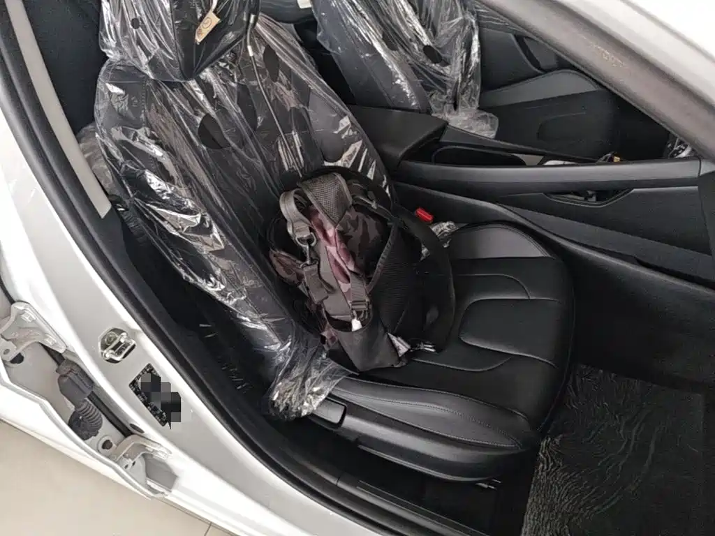 Hyundai Elantra — миниатюра 25