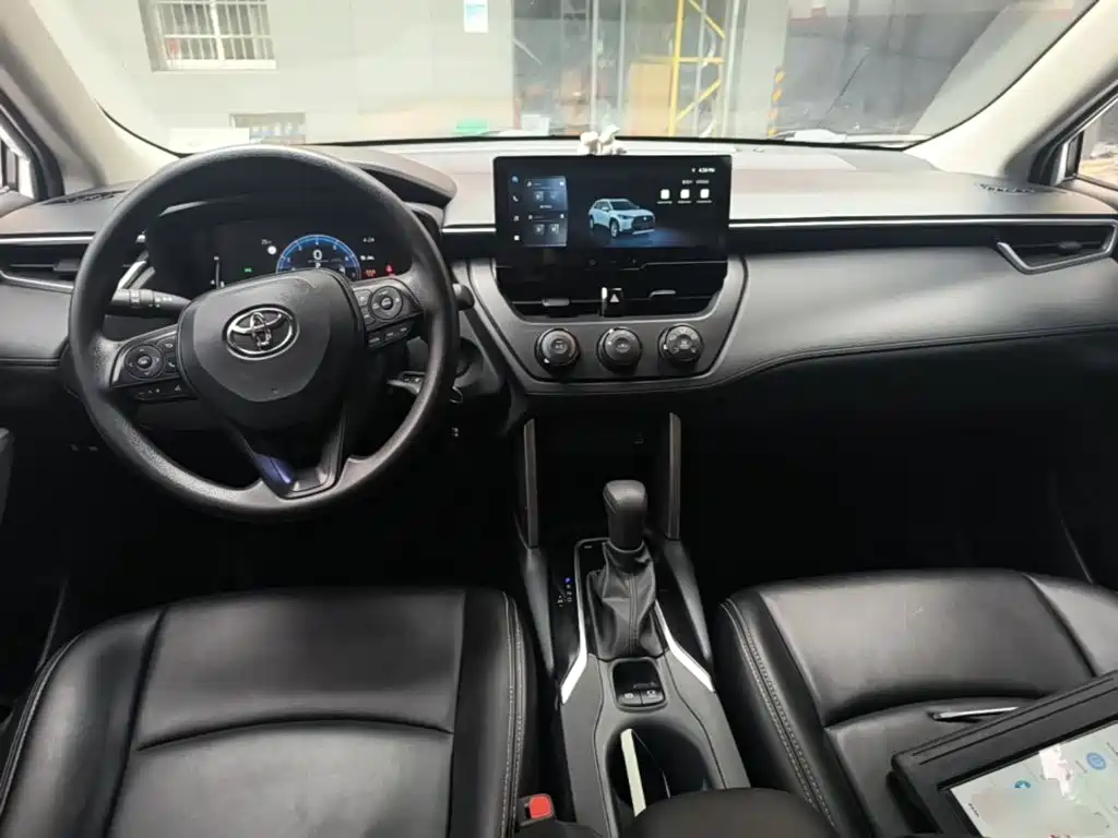 Toyota Corolla Cross — миниатюра 6