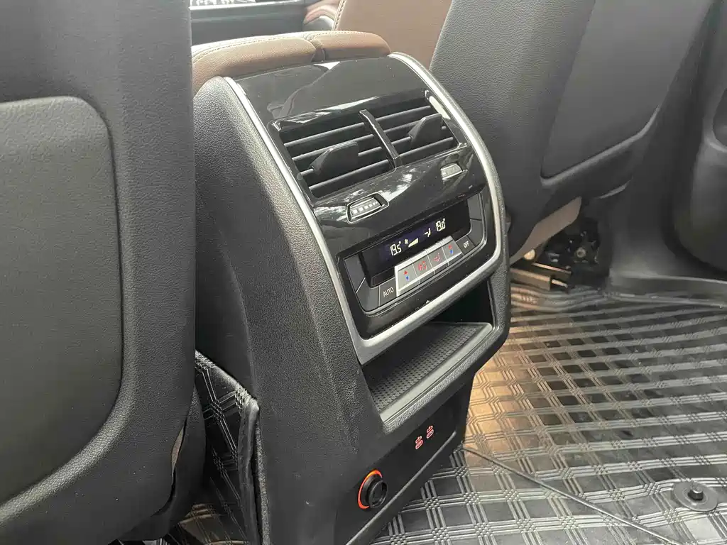 BMW X7 — миниатюра 3