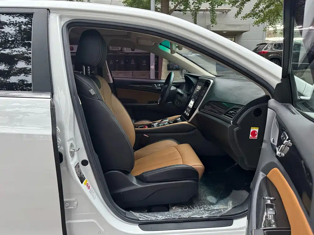 BYD Qin NEV — миниатюра 19