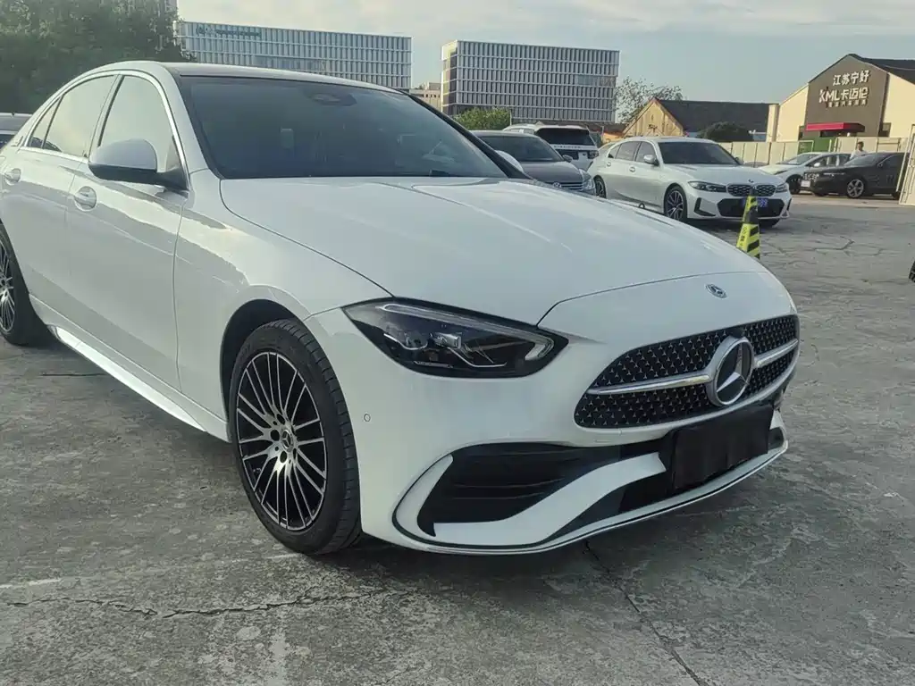 Mercedes-Benz C-Class — миниатюра 2