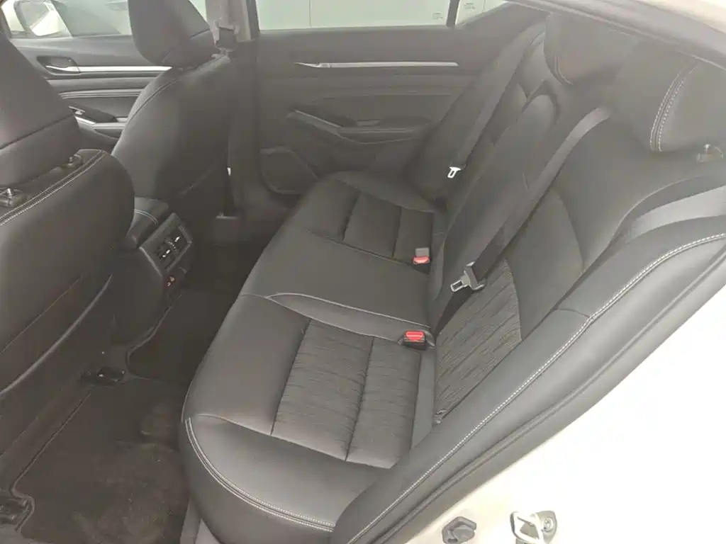 Nissan Teana — миниатюра 17