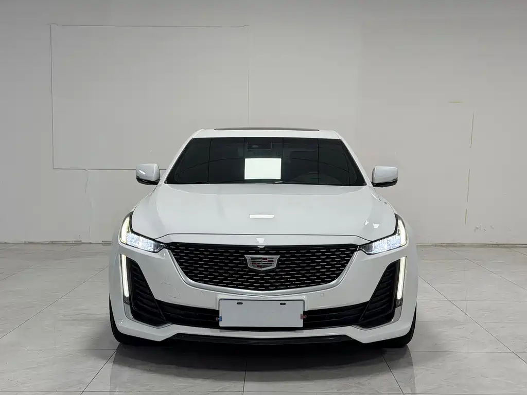 Cadillac CT5 — миниатюра 2