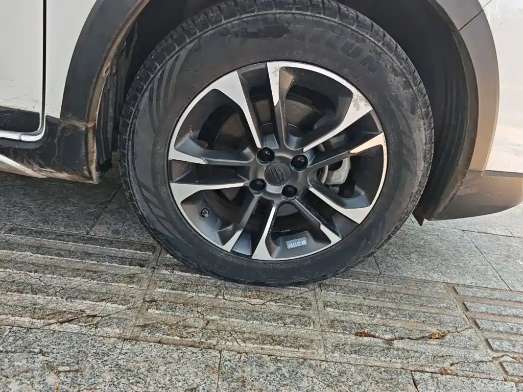 Geely Vision X3 — миниатюра 22