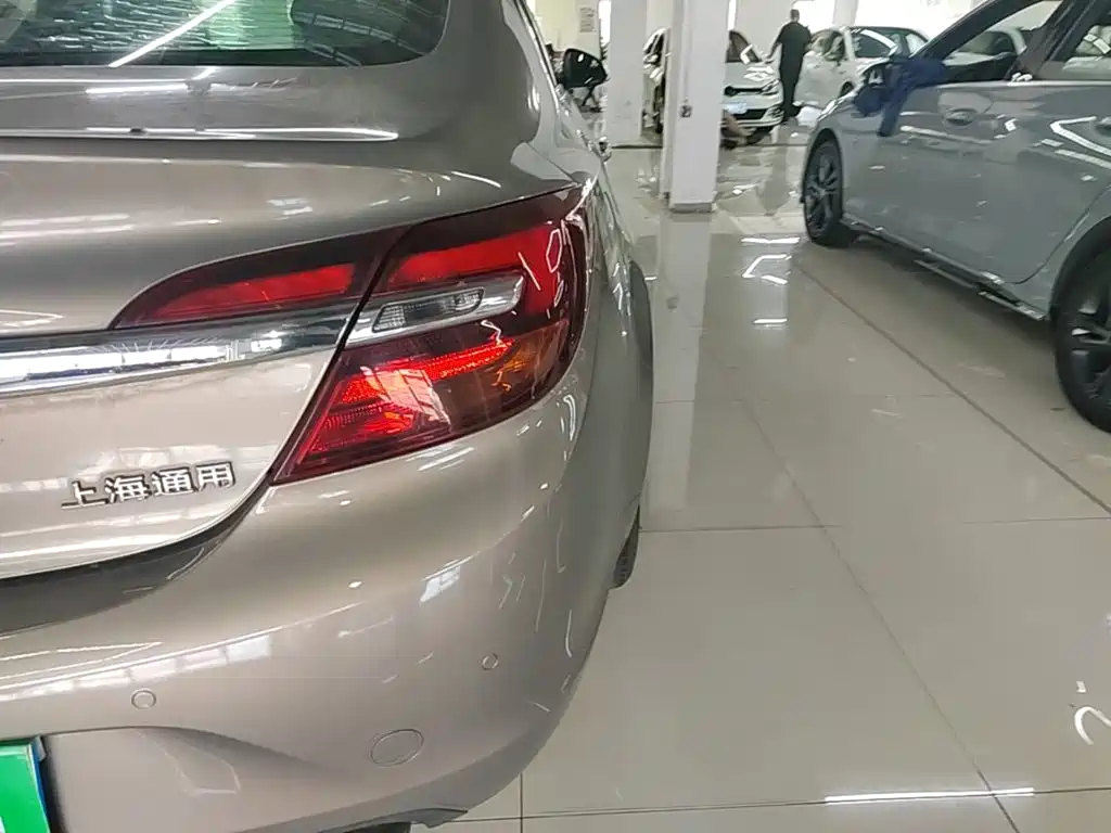 Buick Regal — миниатюра 8