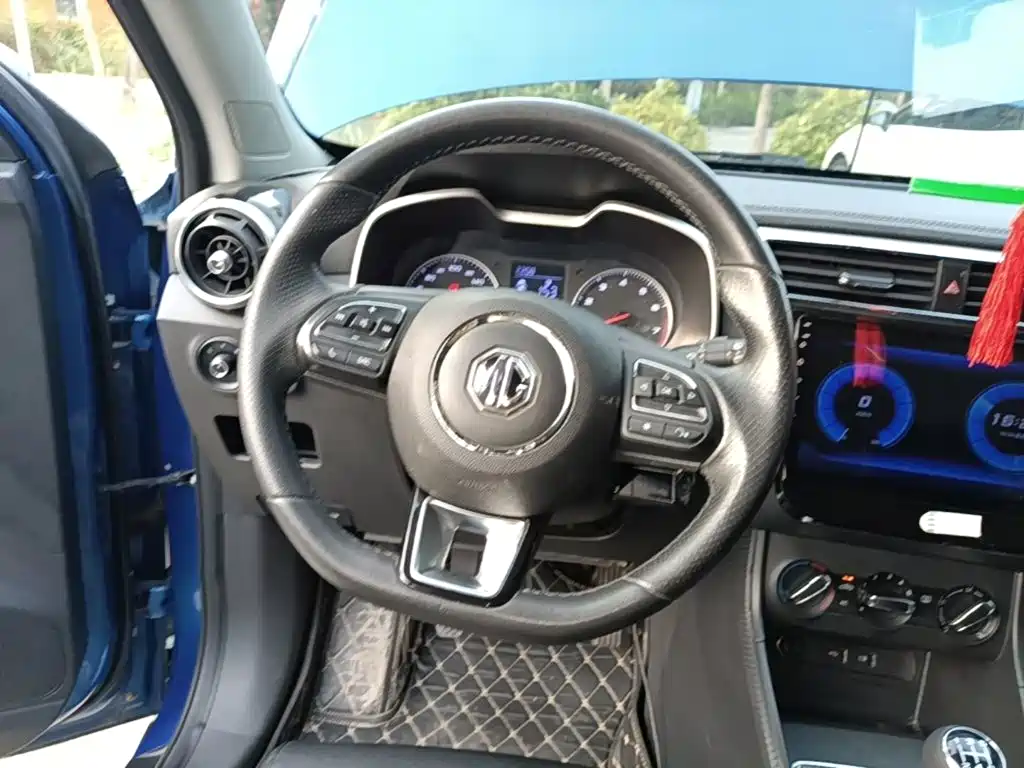 MG ZS — миниатюра 11
