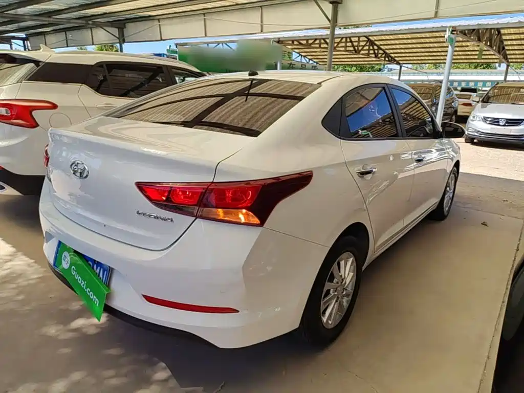 Hyundai Verna — миниатюра 7
