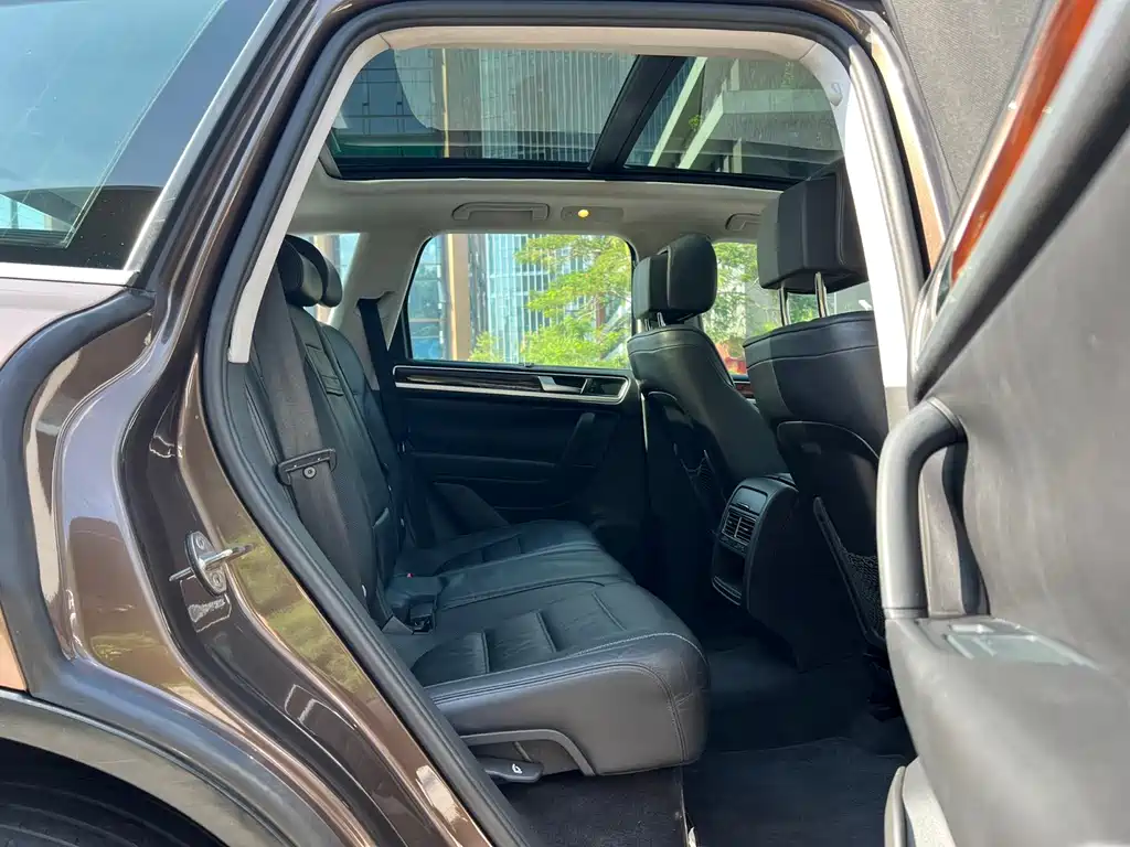 Volkswagen Touareg — миниатюра 15