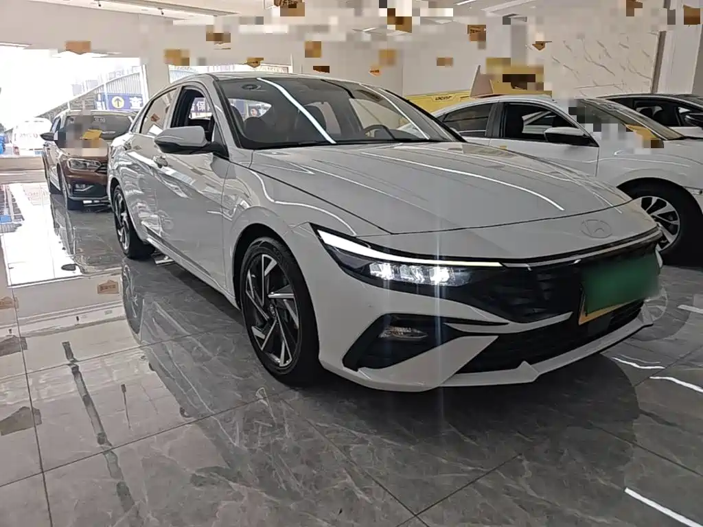 Hyundai Elantra — миниатюра 4