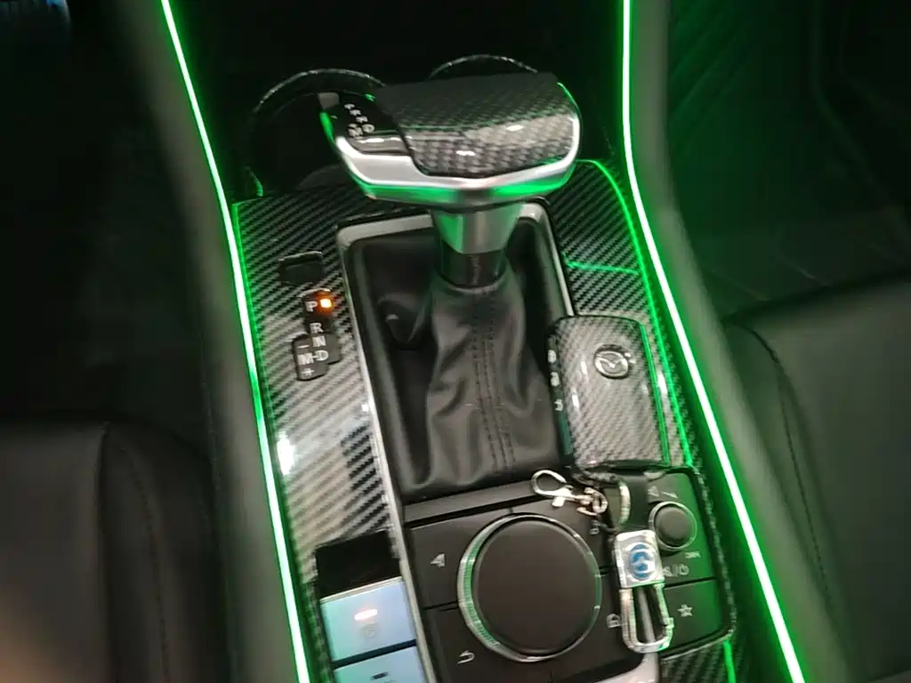 Mazda 3 Axela — миниатюра 14