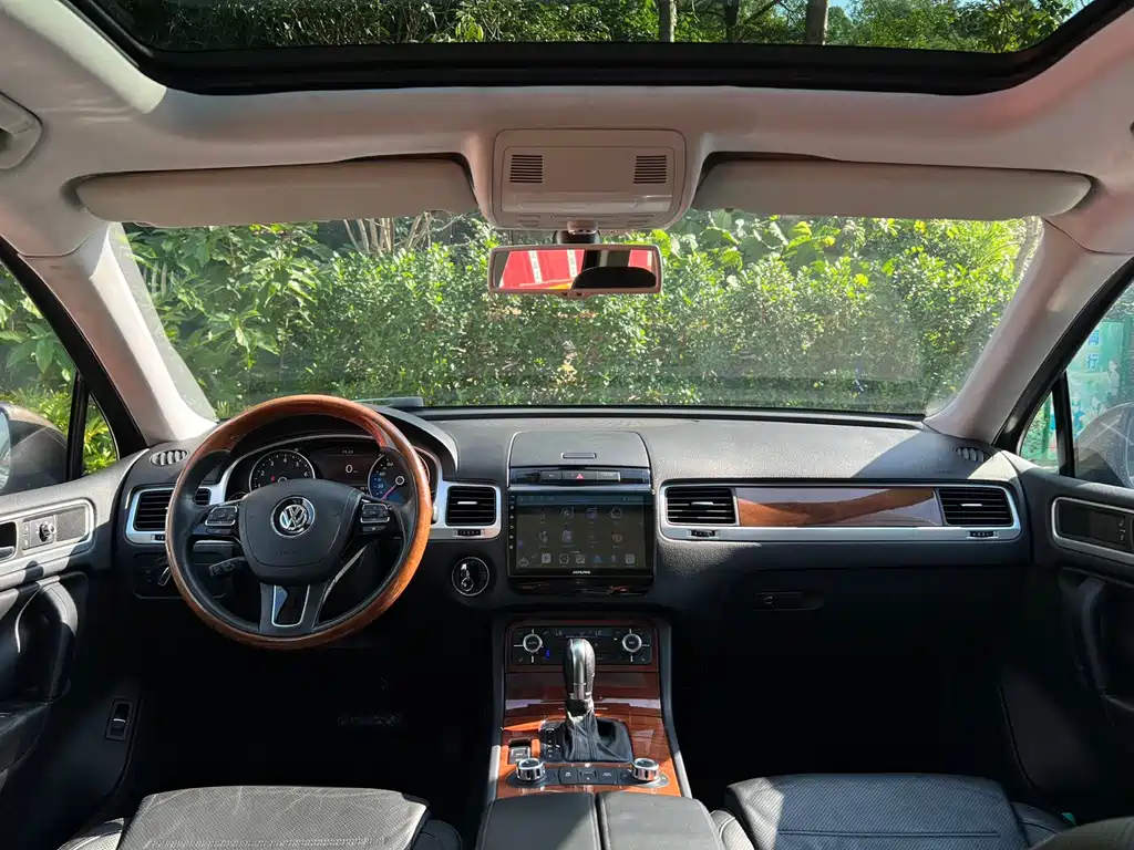 Volkswagen Touareg — миниатюра 7