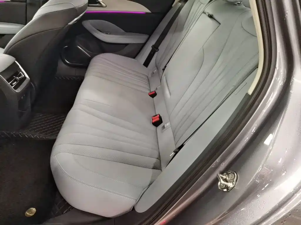 Hongqi Hongqi H5 PHEV — миниатюра 17