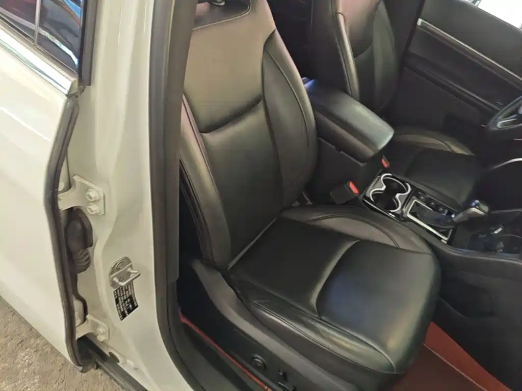 Jeep Grand Commander — миниатюра 25