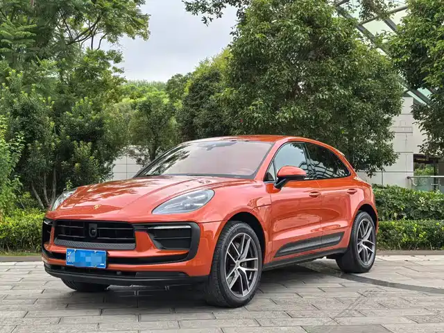 PORSCHE MACAN 2023