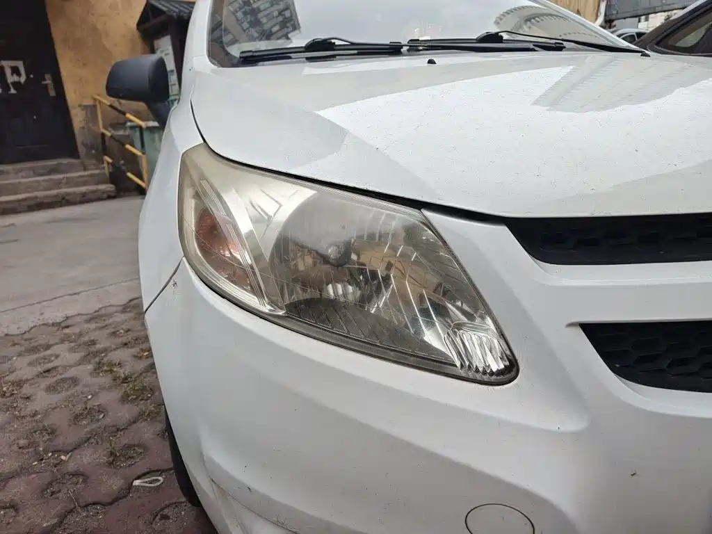 Chevrolet Sail — миниатюра 7