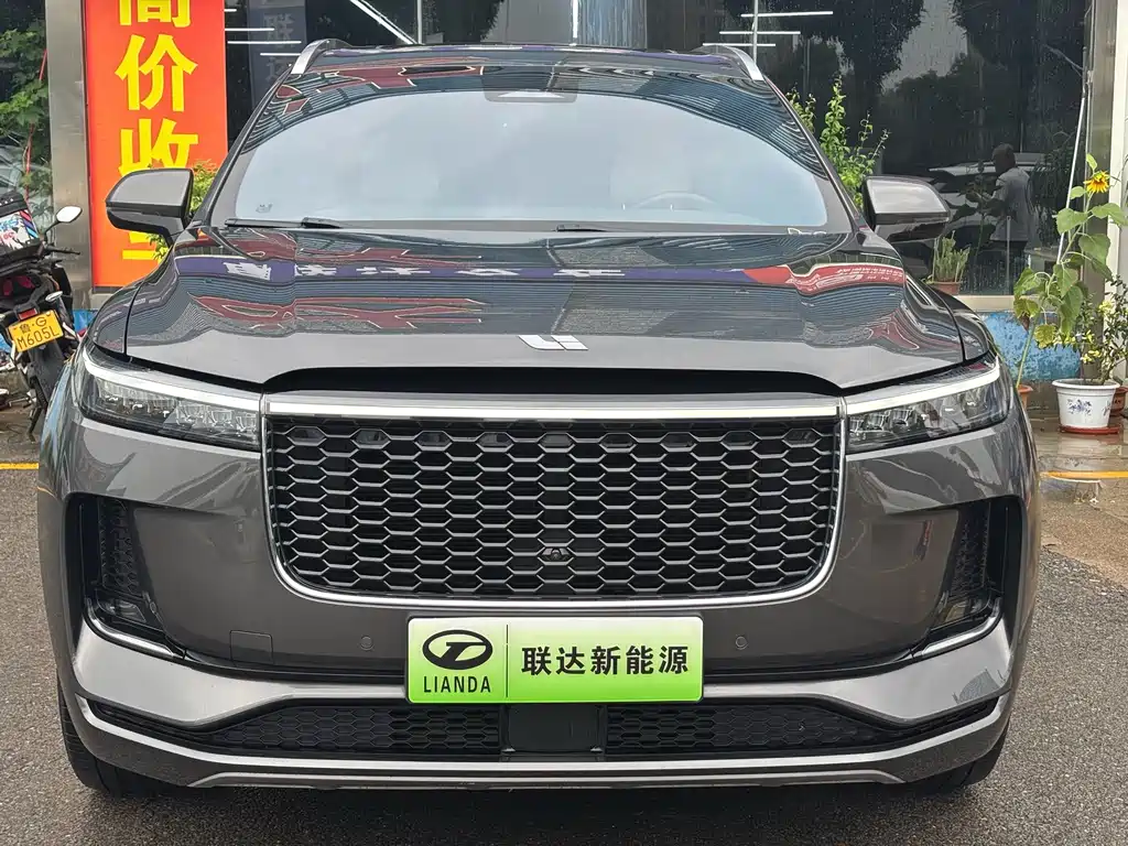 Li Auto Li ONE — миниатюра 2