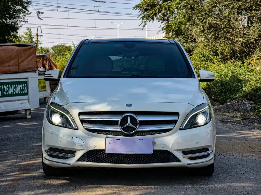 Mercedes-Benz B-Class — миниатюра 2