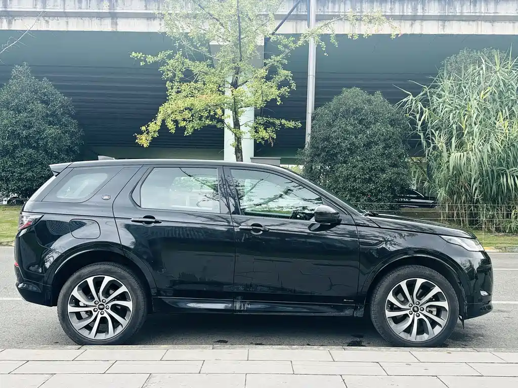 Land Rover Discovery Sport — миниатюра 4