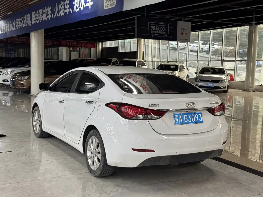 Hyundai Elantra Langdong — миниатюра 4