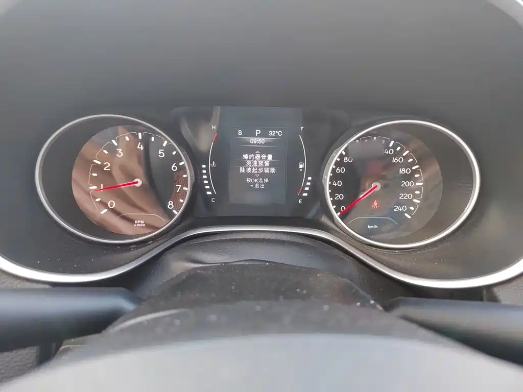 Jeep Compass — миниатюра 4