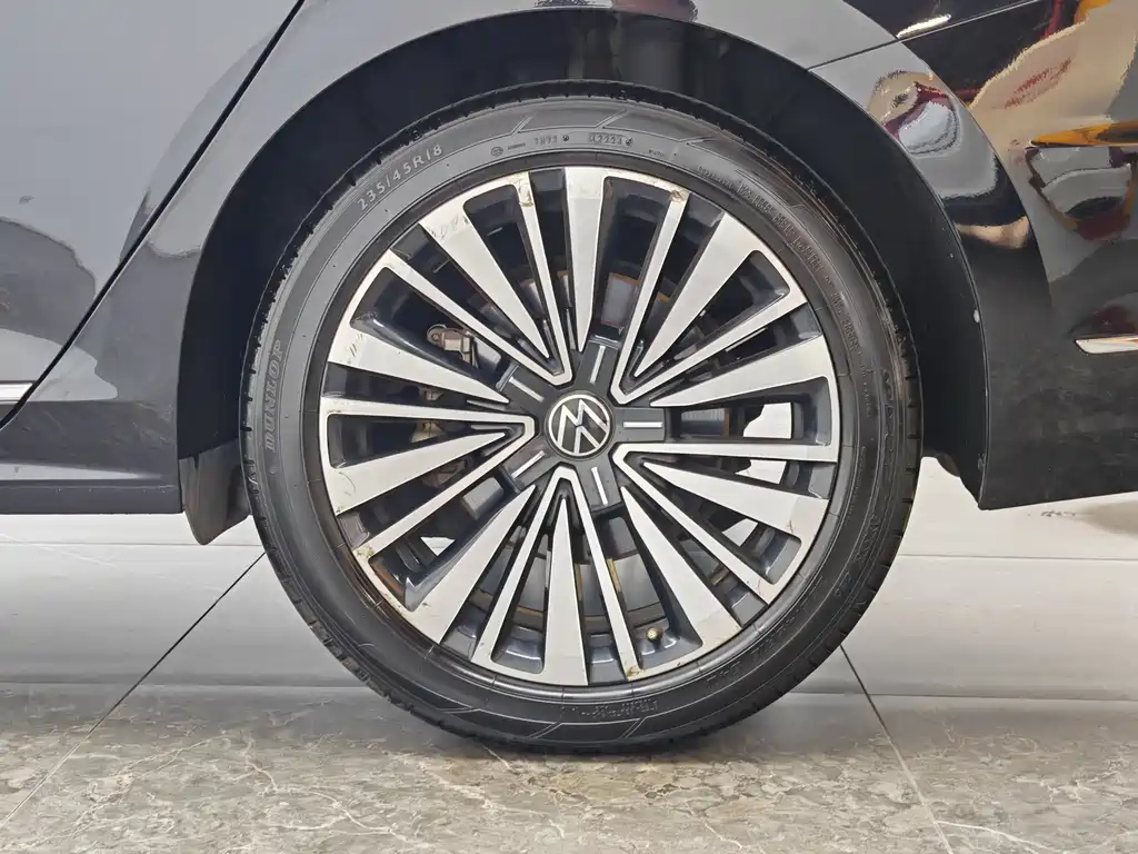 Volkswagen Passat 2020 330TSI Luxury V