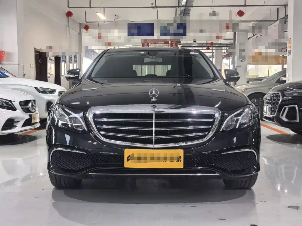 Mercedes-Benz E-Class — миниатюра 2