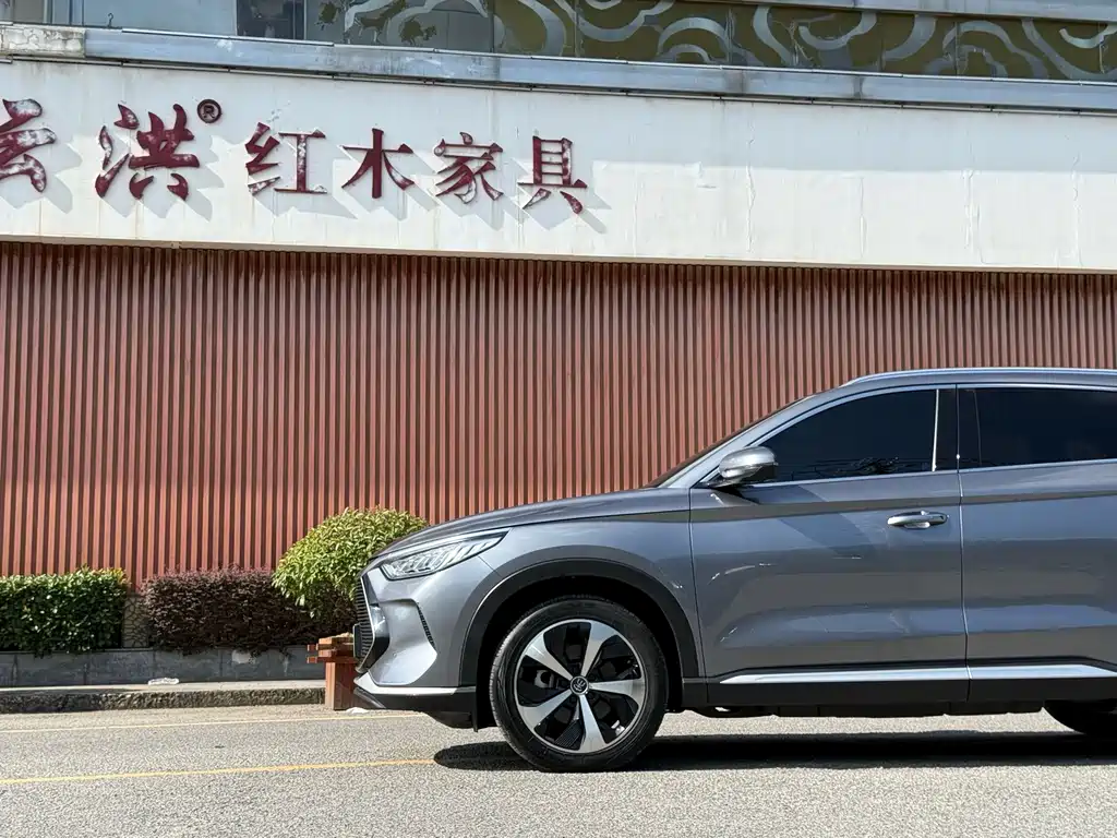 BYD PLUS New Energy — миниатюра 3