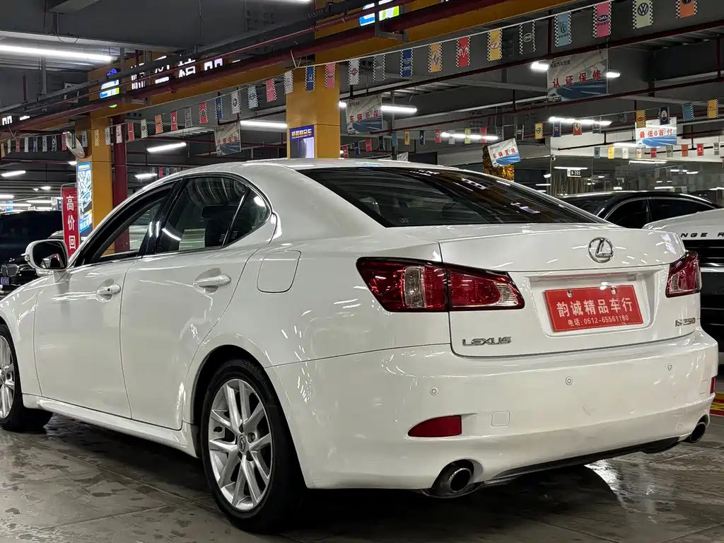 Lexus IS — миниатюра 11