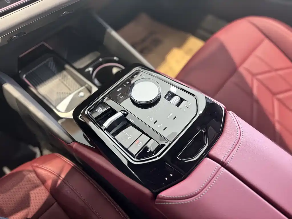 BMW 5 Series — миниатюра 6