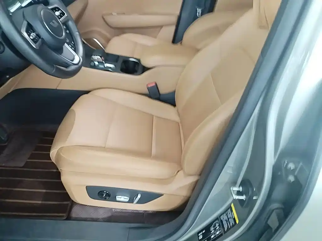 Li Auto Li ONE — миниатюра 15