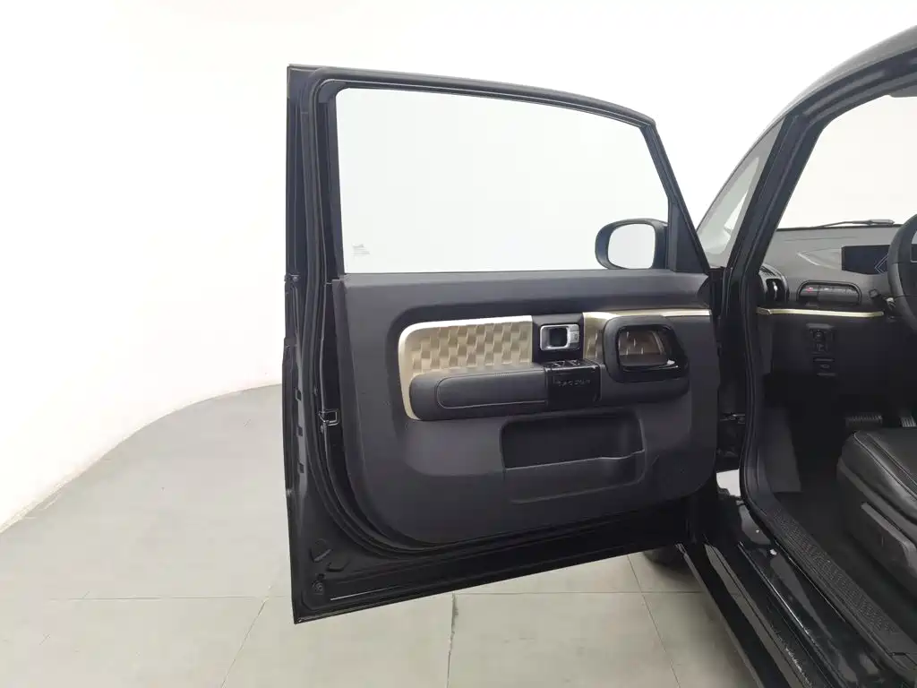 Baojun KiWi EV — миниатюра 8