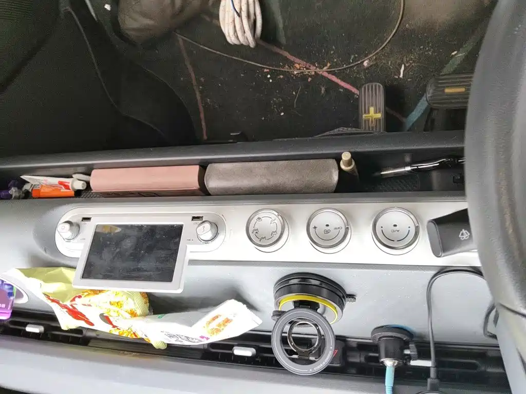 Wuling MINIEV — миниатюра 20