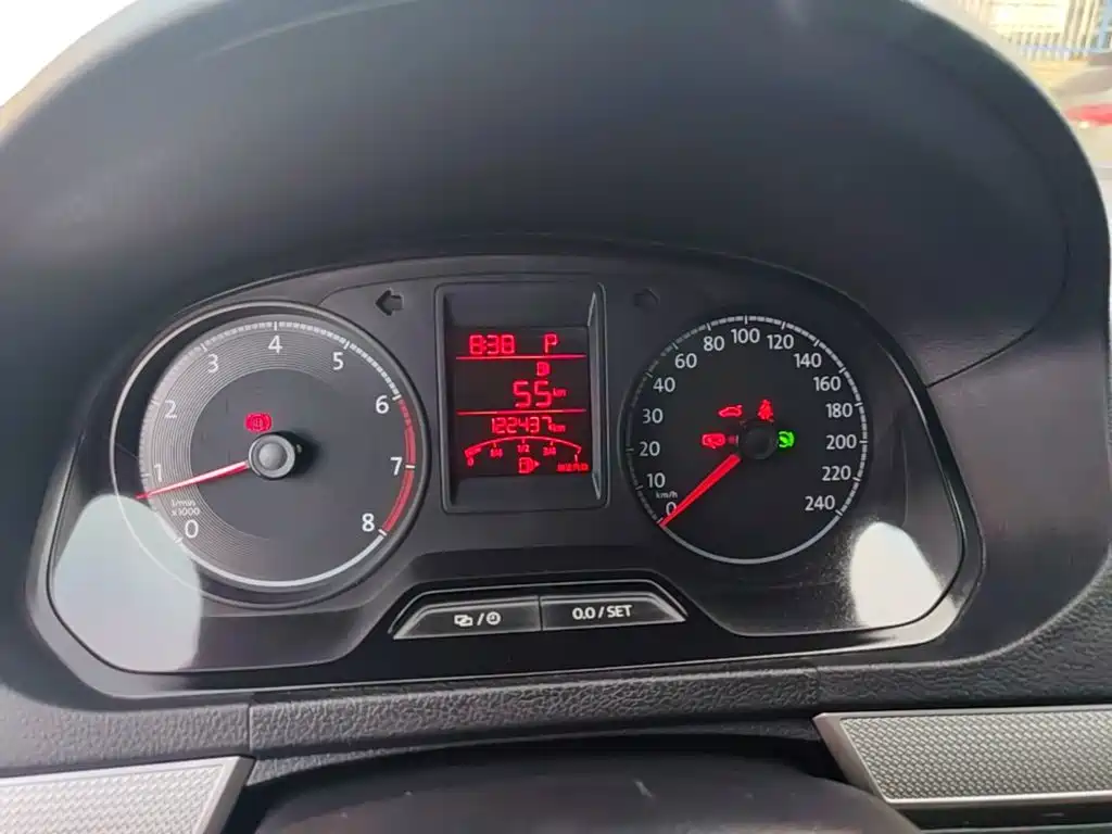 Volkswagen Jetta — миниатюра 12