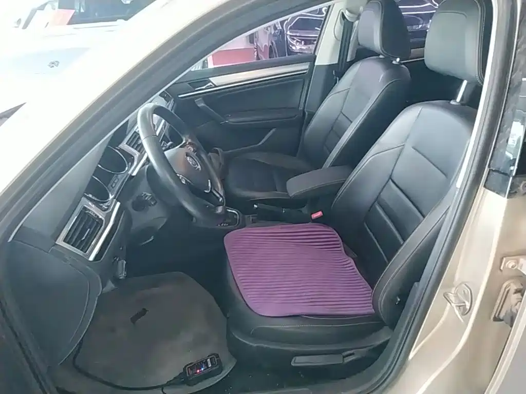 Volkswagen Bora — миниатюра 15