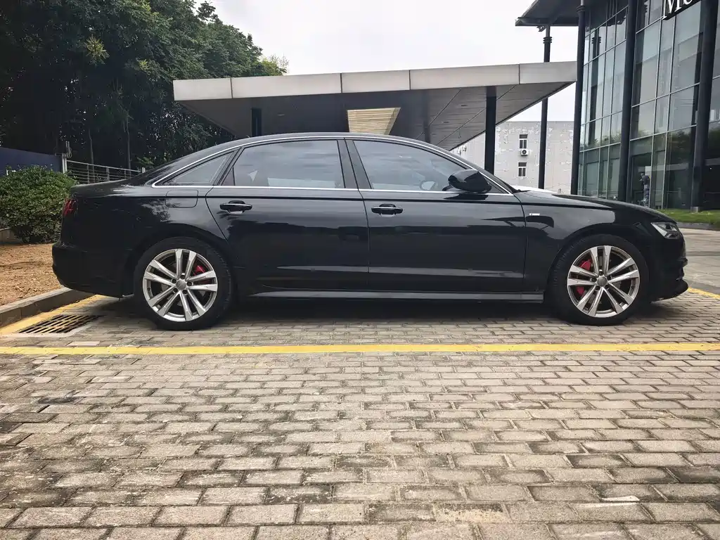 Audi A6L 2018 30 45 TFSI quattro Sport