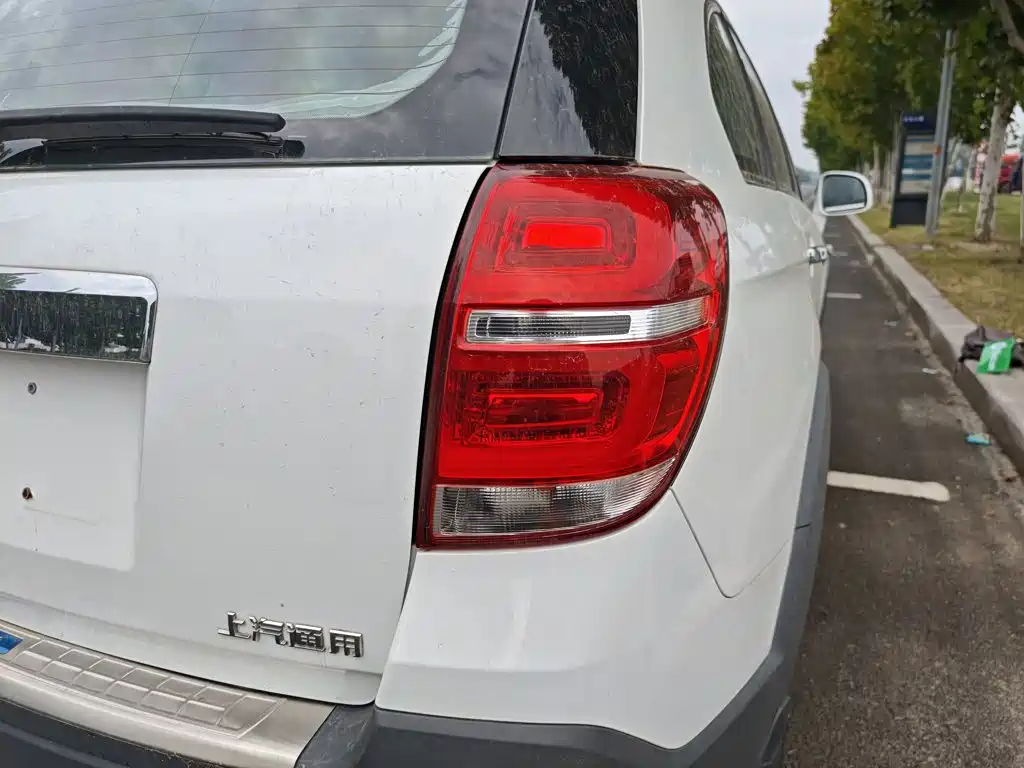 Chevrolet Captiva — миниатюра 8