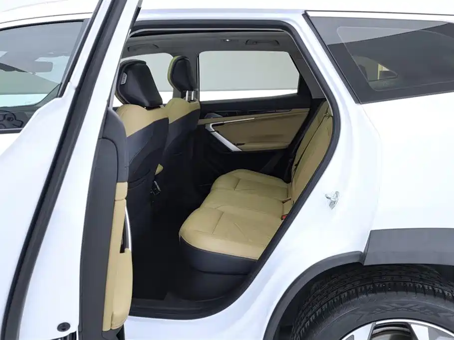 GEELY AUTOMOBILE BOYUE L