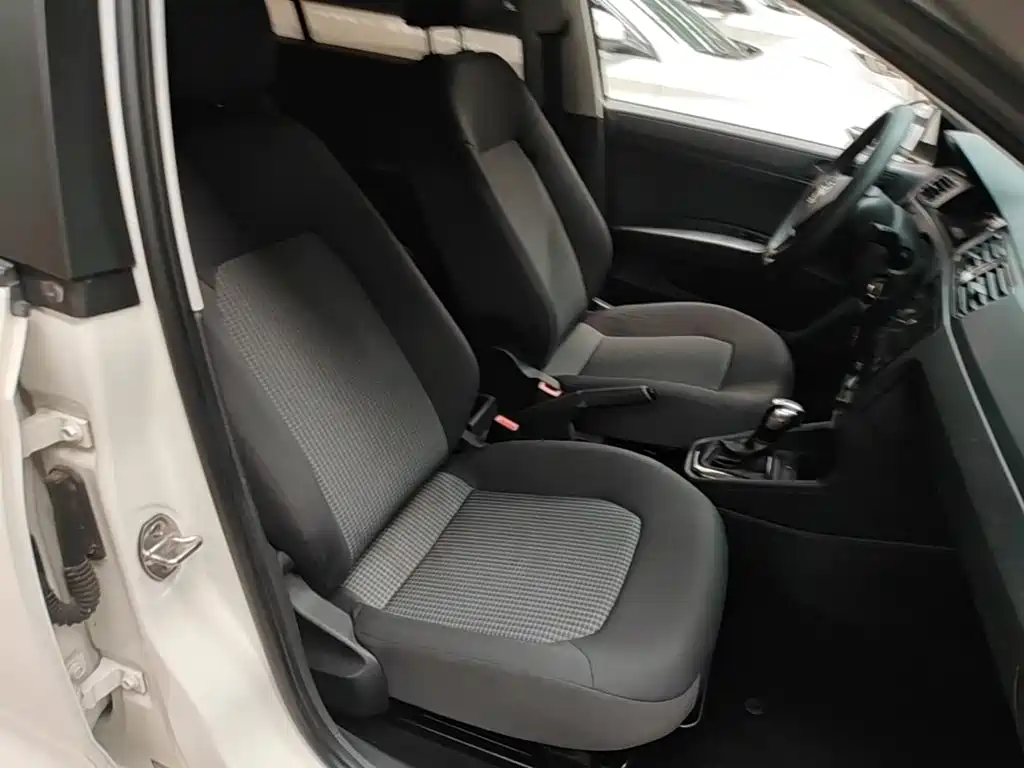 Volkswagen Santana — миниатюра 25