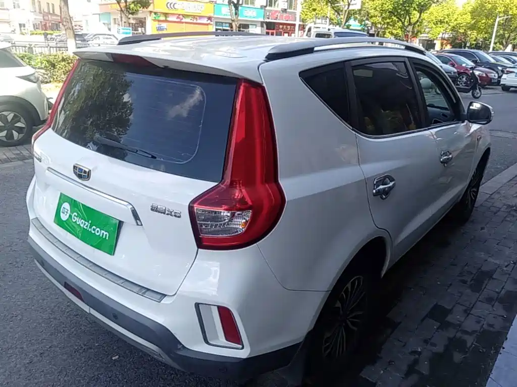 Geely Vision X6 — миниатюра 7