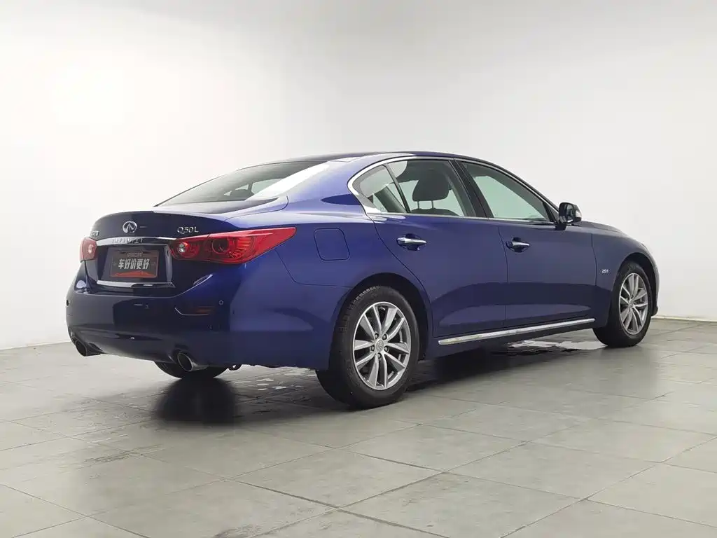 Infiniti Q50L — миниатюра 2
