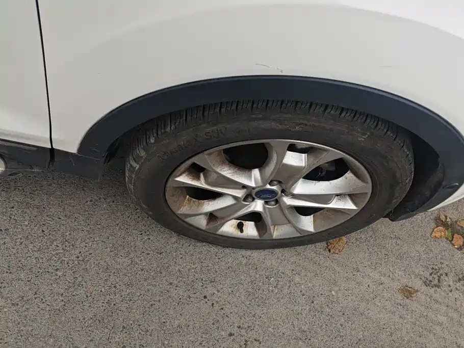Ford Kuga — миниатюра 6