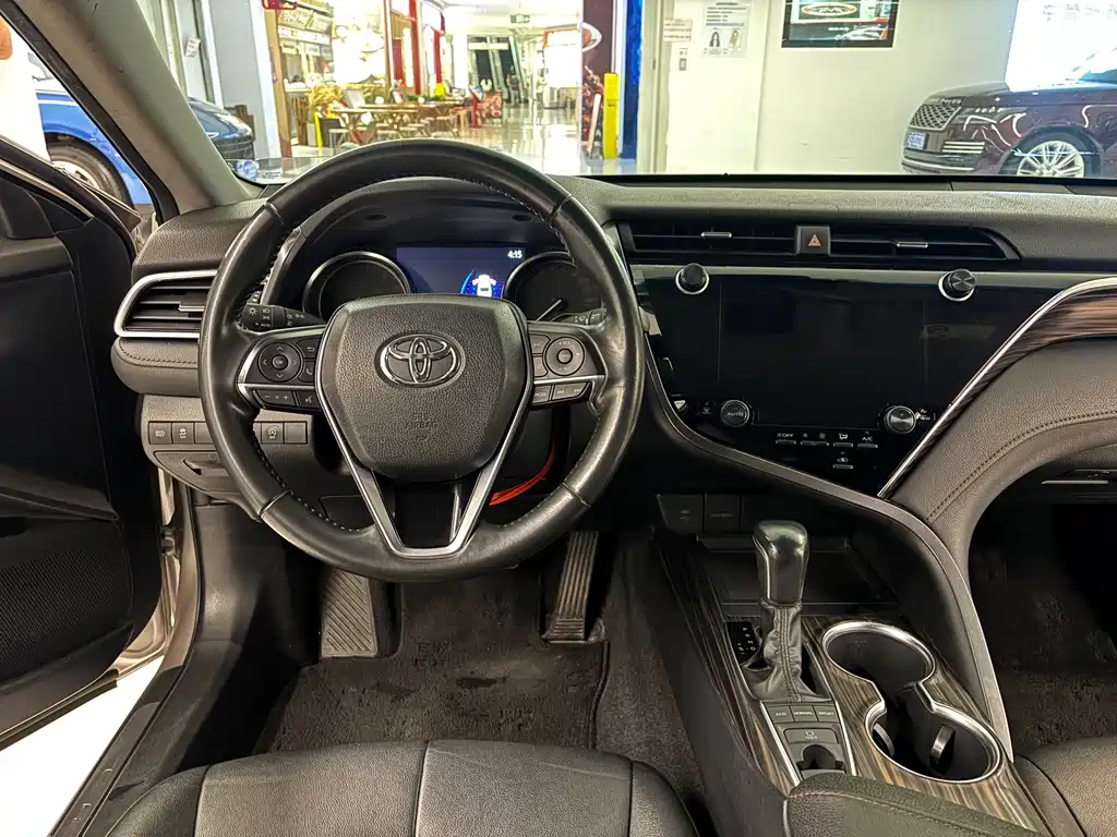 Toyota Camry — миниатюра 15