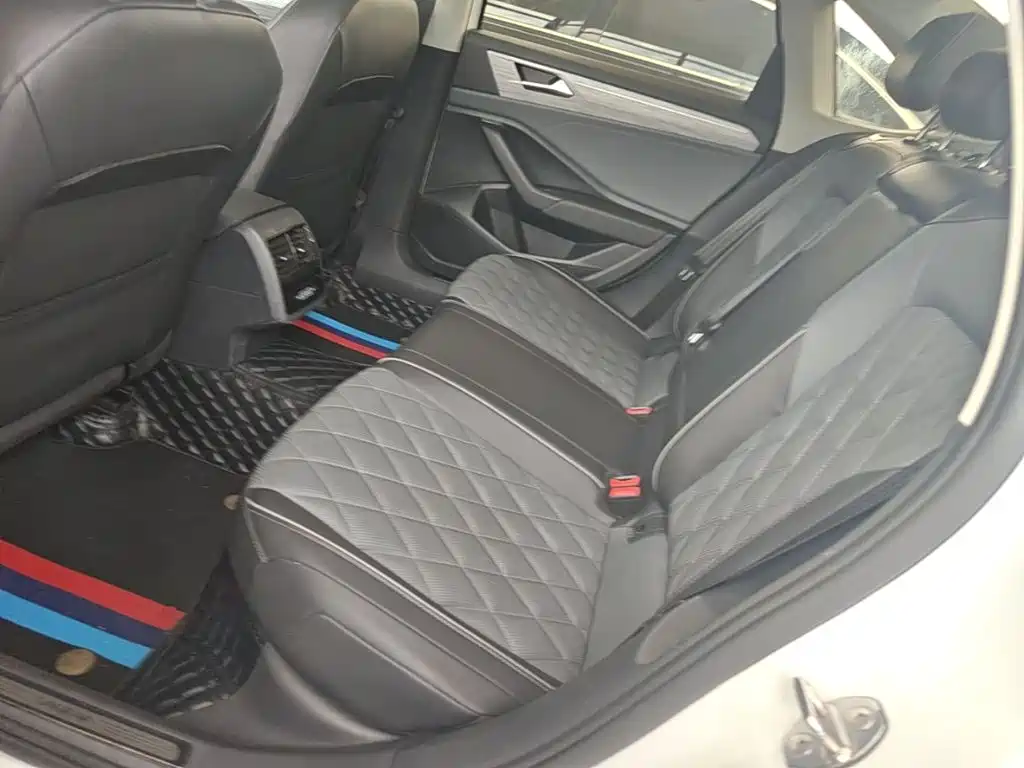 Volkswagen Sagitar — миниатюра 17