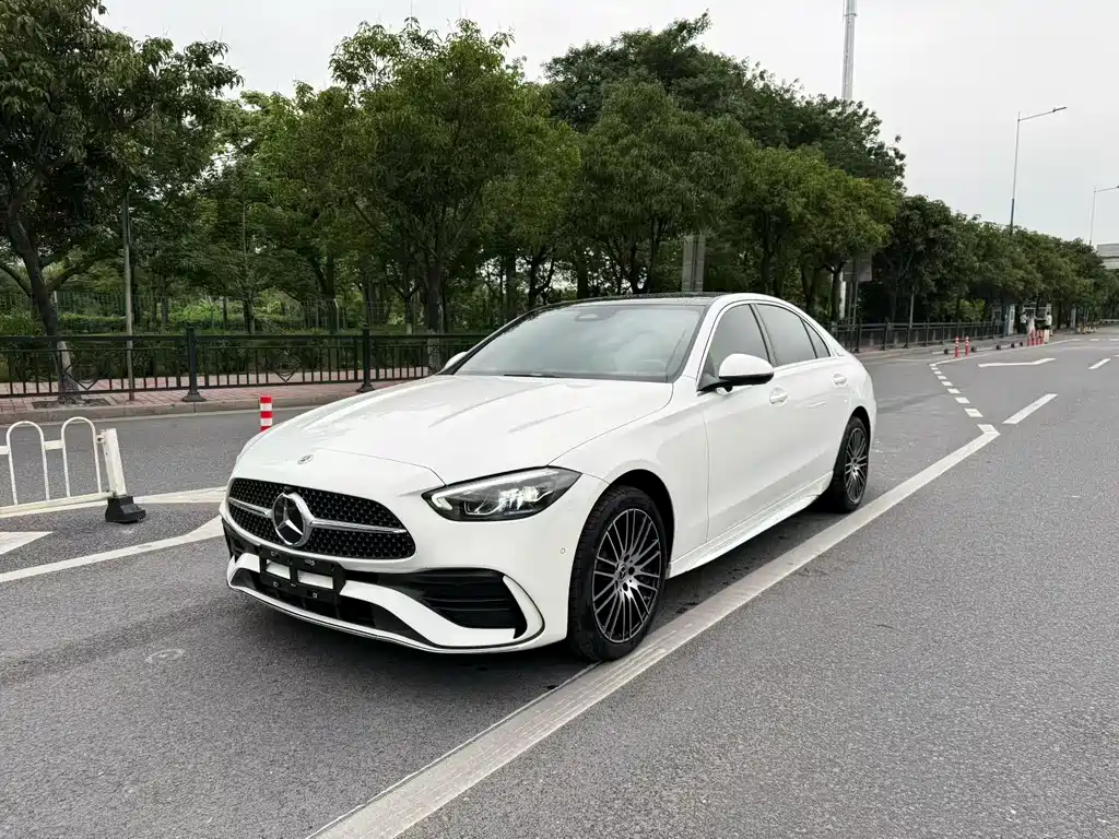 Mercedes-Benz C-Class 2024