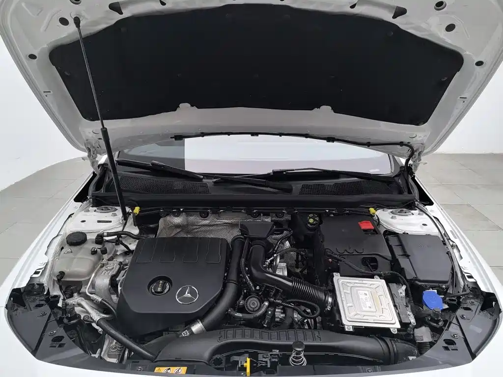 Mercedes-Benz CLA (Import) — миниатюра 6