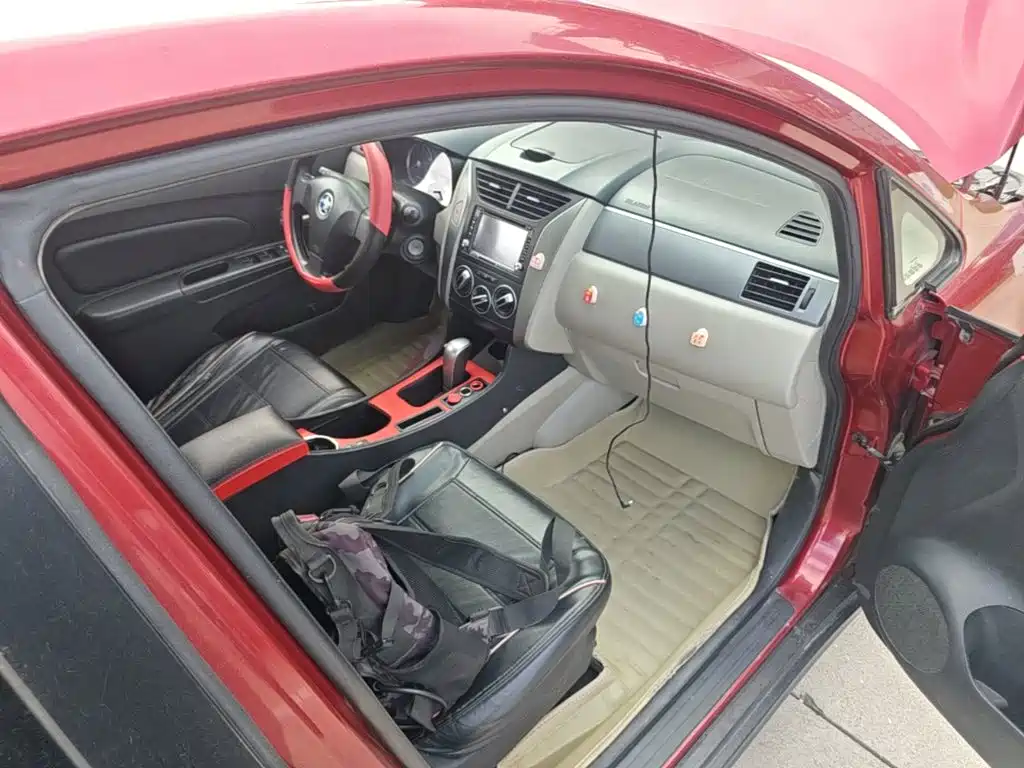 Venucia R50 — миниатюра 9