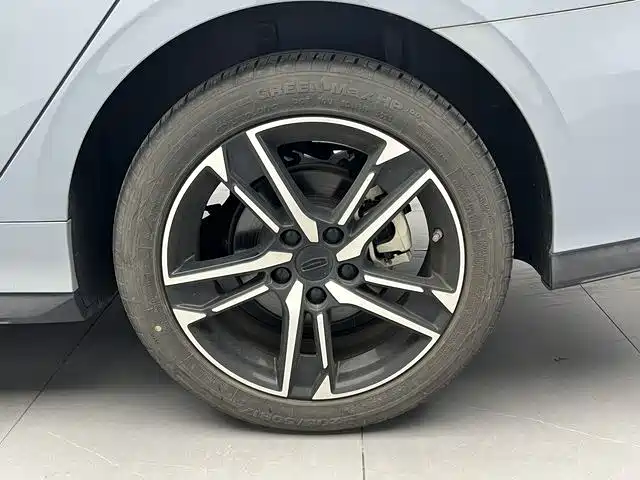 Geely Binrui — миниатюра 19