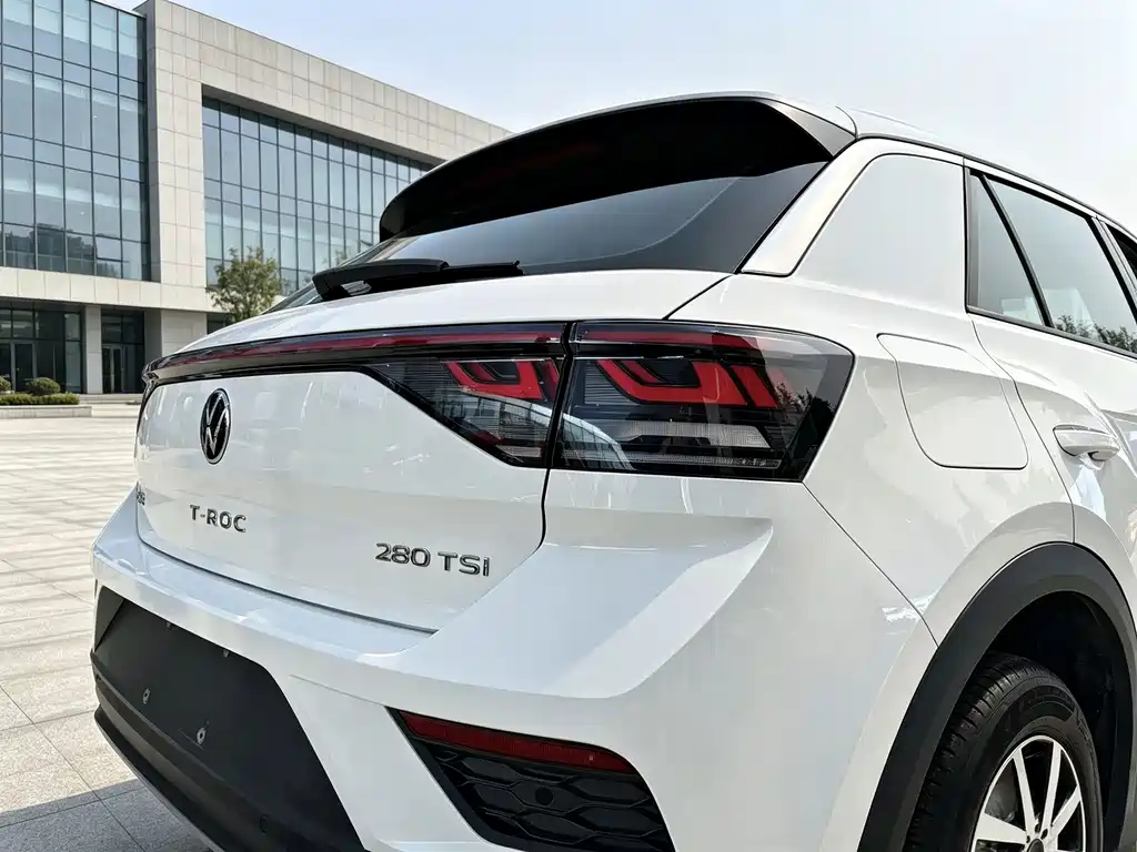 Volkswagen T-Roc — миниатюра 9
