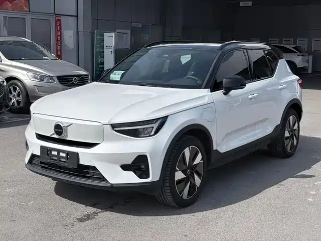 VOLVO XC40 NEW ENERGY 2024